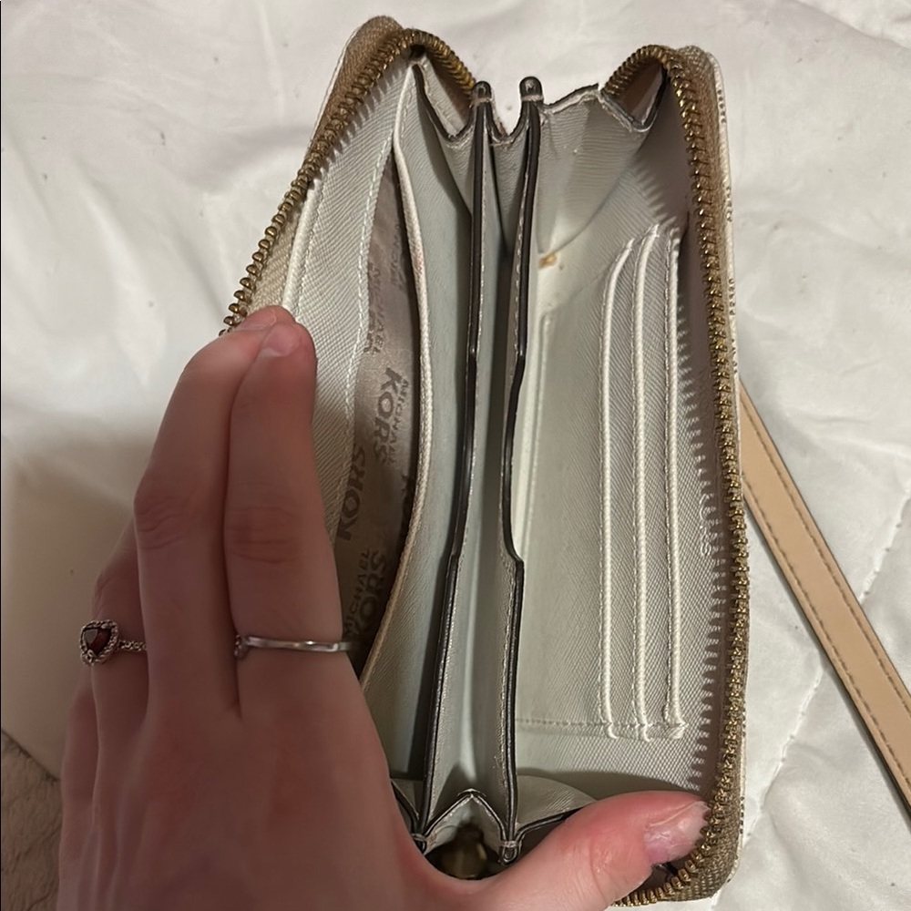 Michael Kors Beige Monogram Wallet - Picture 6 of 9